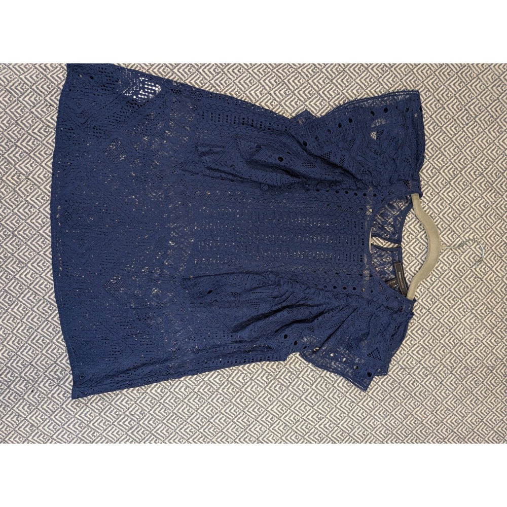BCBGMAXAZRIA Navy Blue Lace Blouse Women's M Boho Sheer Short Sleeve Top
